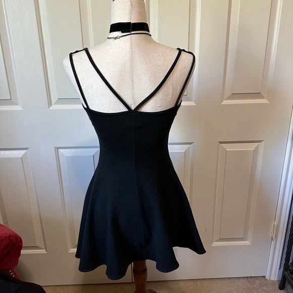 YES Clothing co | Bodycon skater mini dress | Size: small - Picture 2 of 8